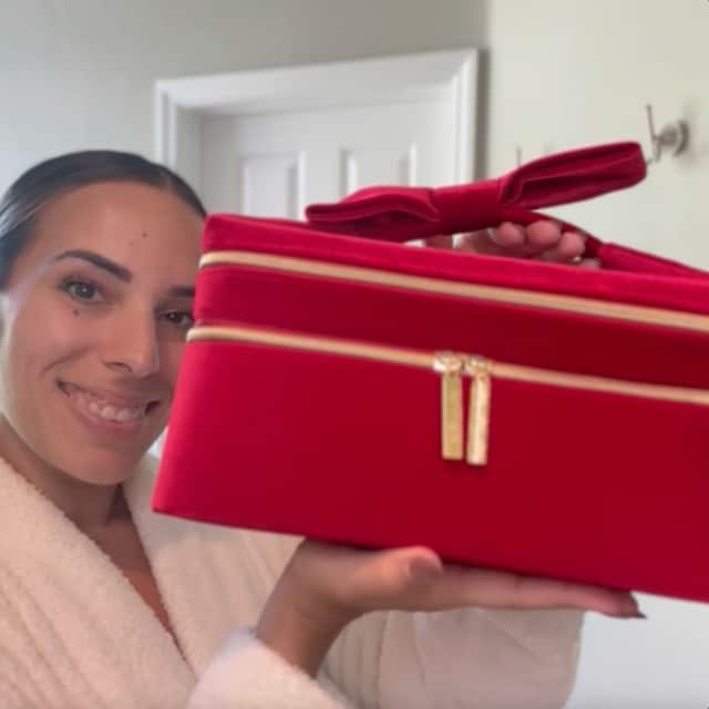 Estee lauder train case clearance